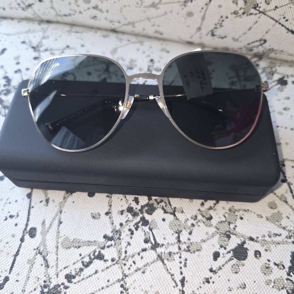 Givenchy sunnies